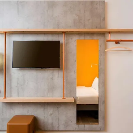 Ibis Budget Єр