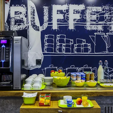 Ibis Budget Hotell 2*