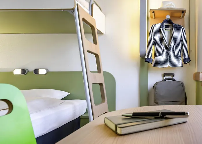 Ibis Budget Отель Йер