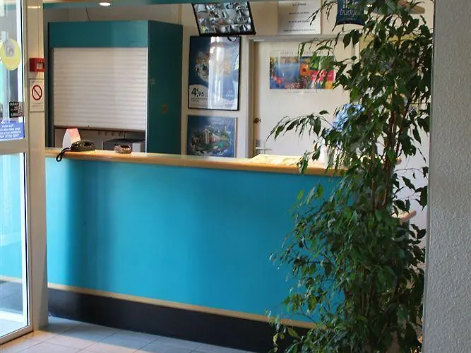 Ibis Budget Hotel 2*