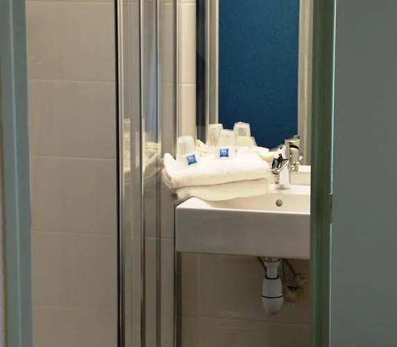 Ibis Budget 2* Йер